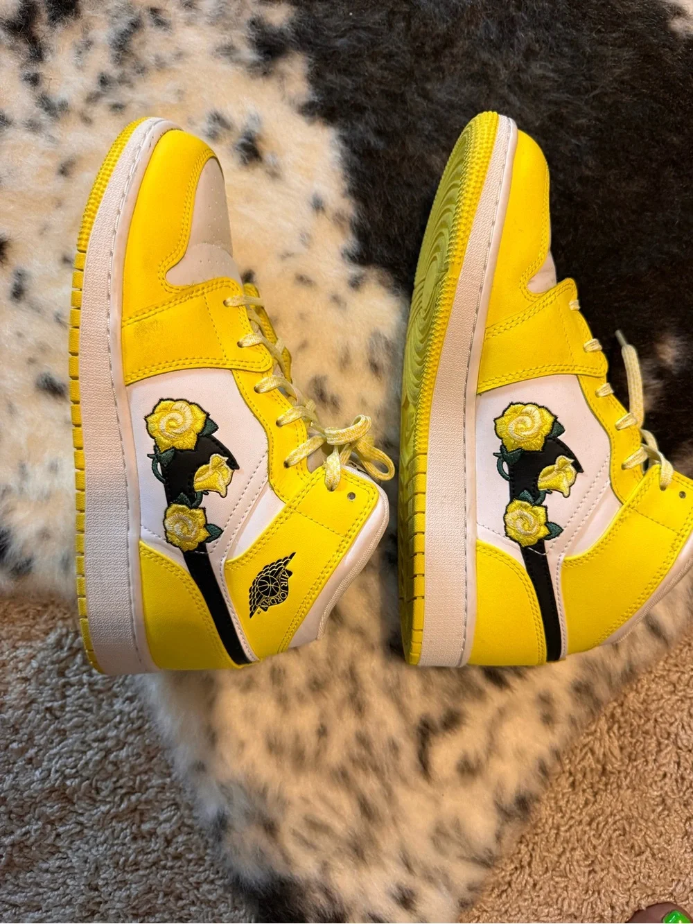 Nike Yellow and White High-Top Sneakers with Rose Embroidery. W